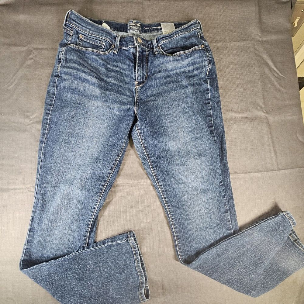 Signature by Levi Strauss‎ & Co. Gold Women's Curvy Straight Jean 32X29